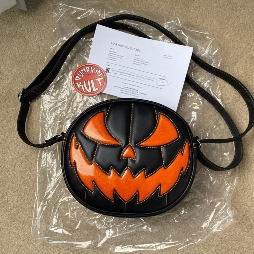 ❌SOLD❌ Love Pain and Stitches Pumpkin Bag